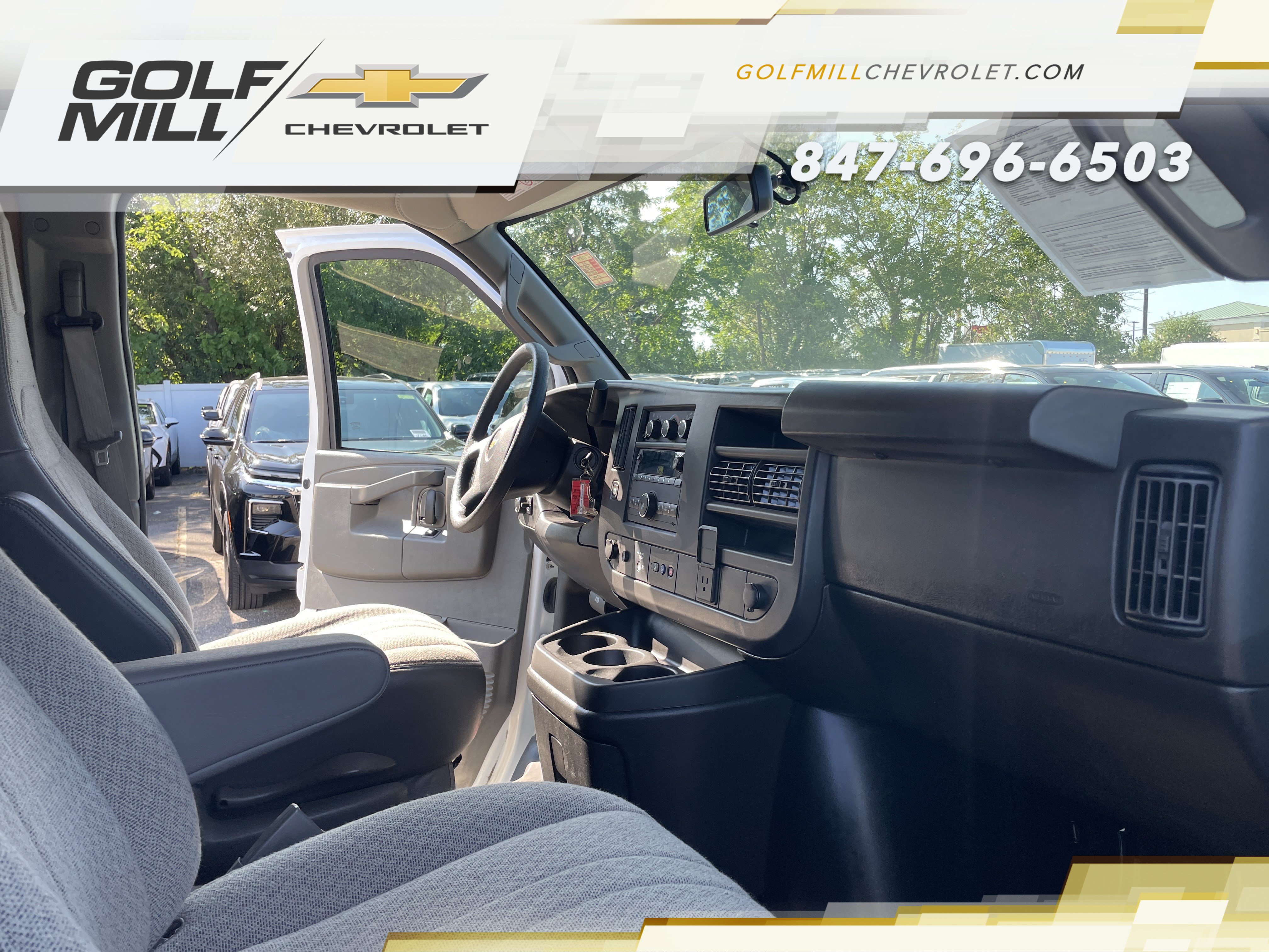 Used 2025 Chevrolet Express 2500 Extended w/ Driver Convenience Package RWD image 26