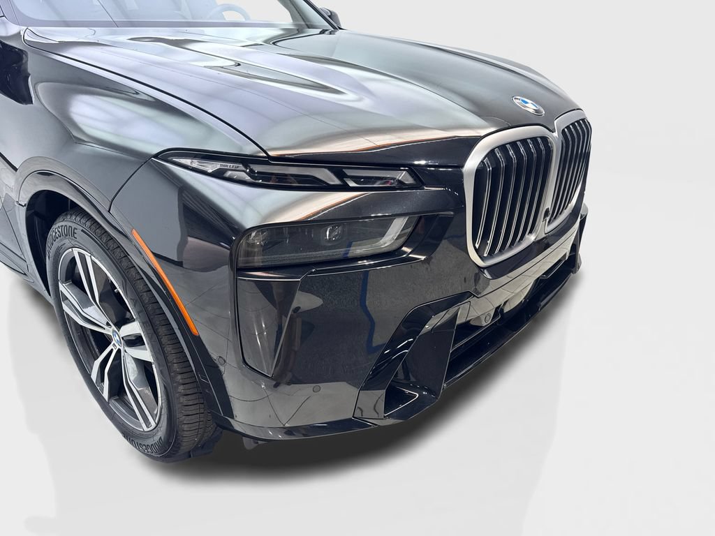 Used 2023 BMW X7 xDrive40i w/ M Sport Package AWD/4WD image 17