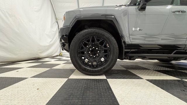 Used 2025 GMC Hummer EV 2X image 11