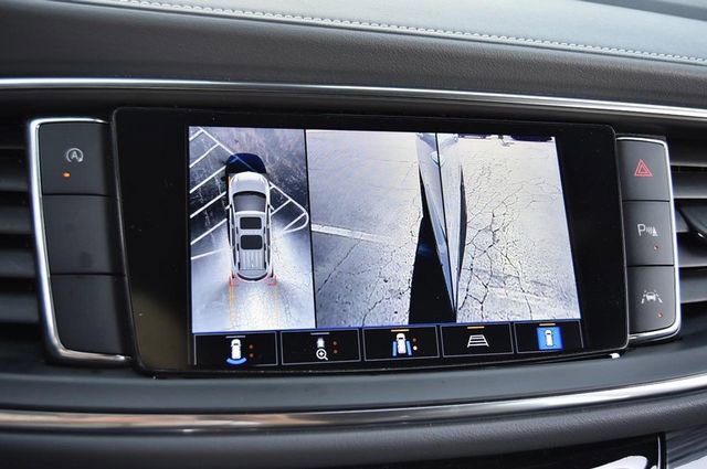 Used 2024 Buick Enclave Premium image 16