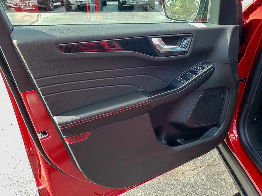 New 2026 Ford Escape ST-Line image 6