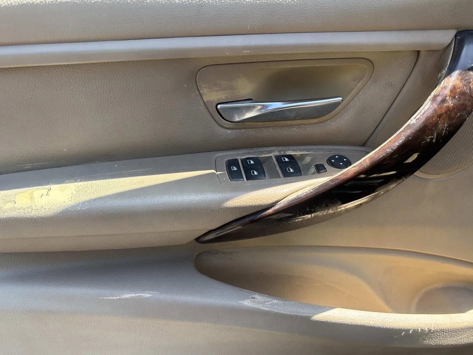 Used 2014 BMW 320i xDrive Sedan AWD/4WD image 15