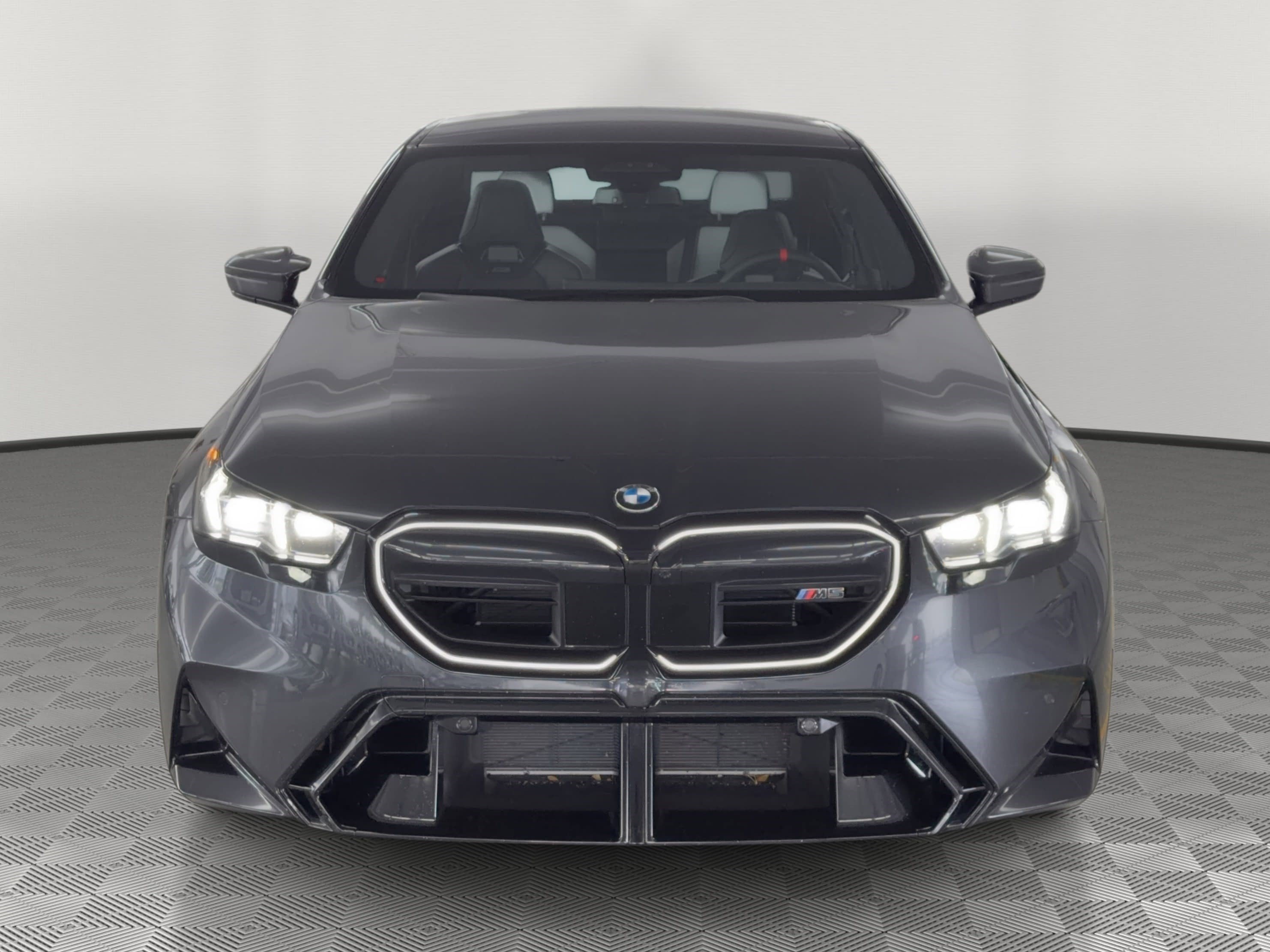 Used 2026 BMW M5 w/ Executive Package image 6