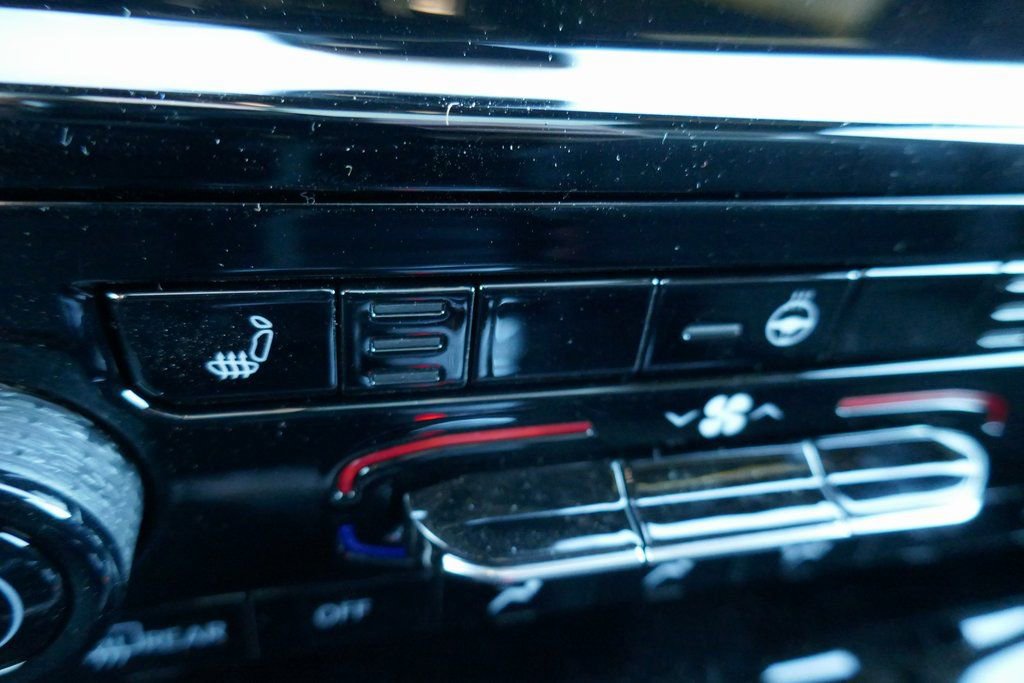 New 2025 Jeep Grand Cherokee L Altitude image 14