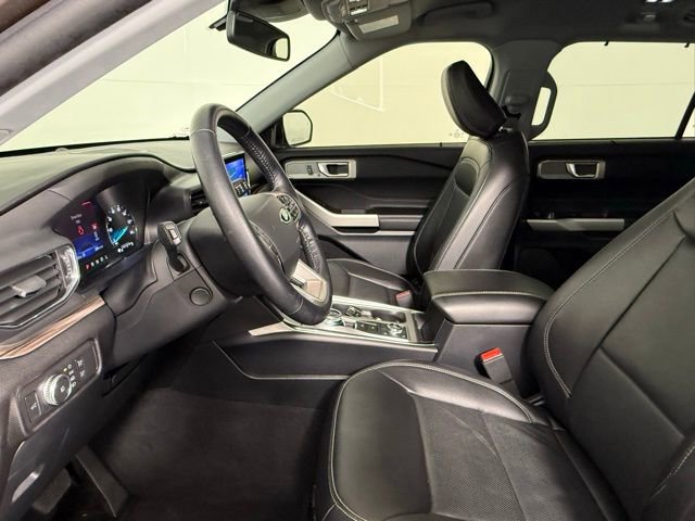 Used 2021 Ford Explorer Limited w/ Equipment Group 301A image 30