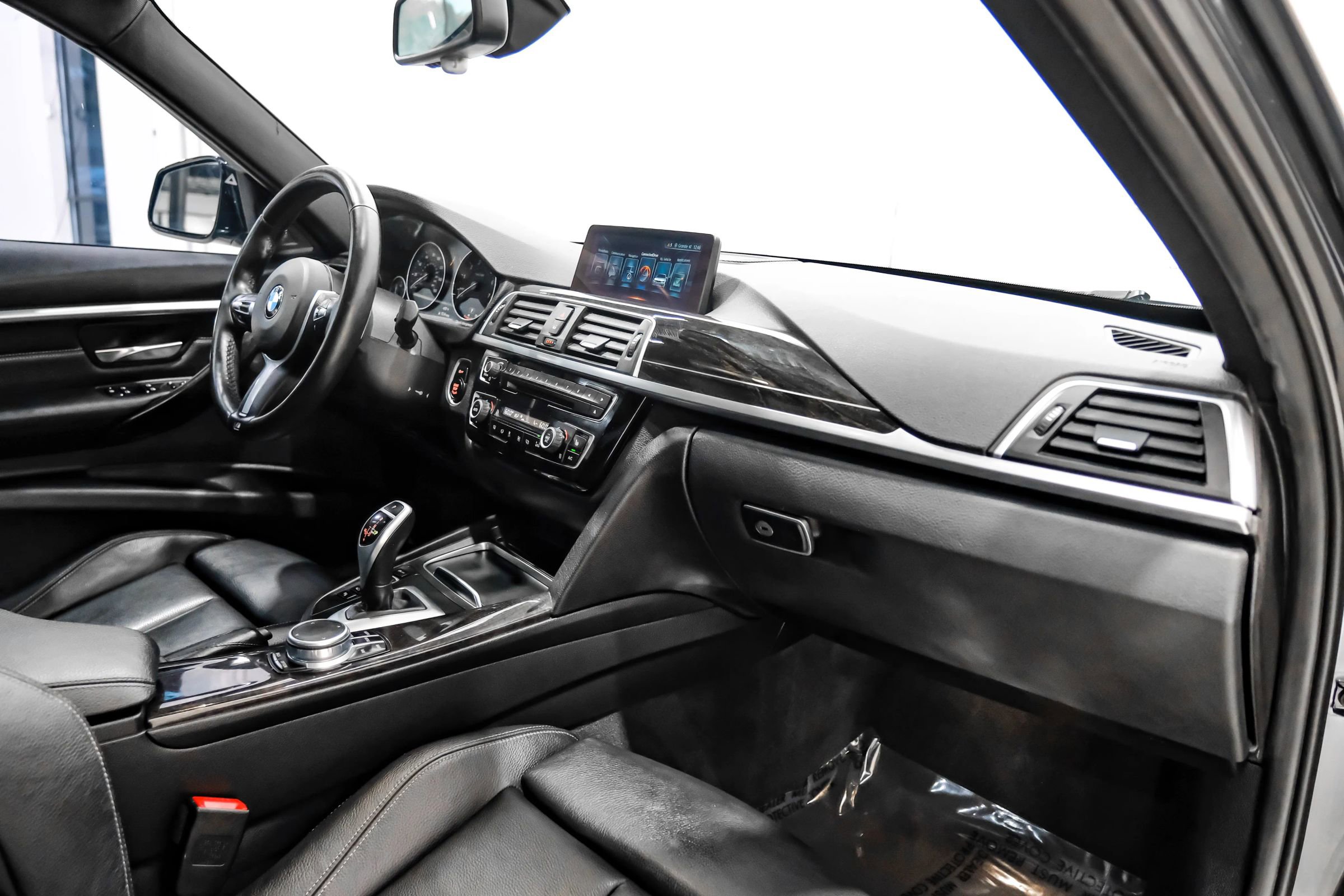 Used 2017 BMW 340i Sedan image 21