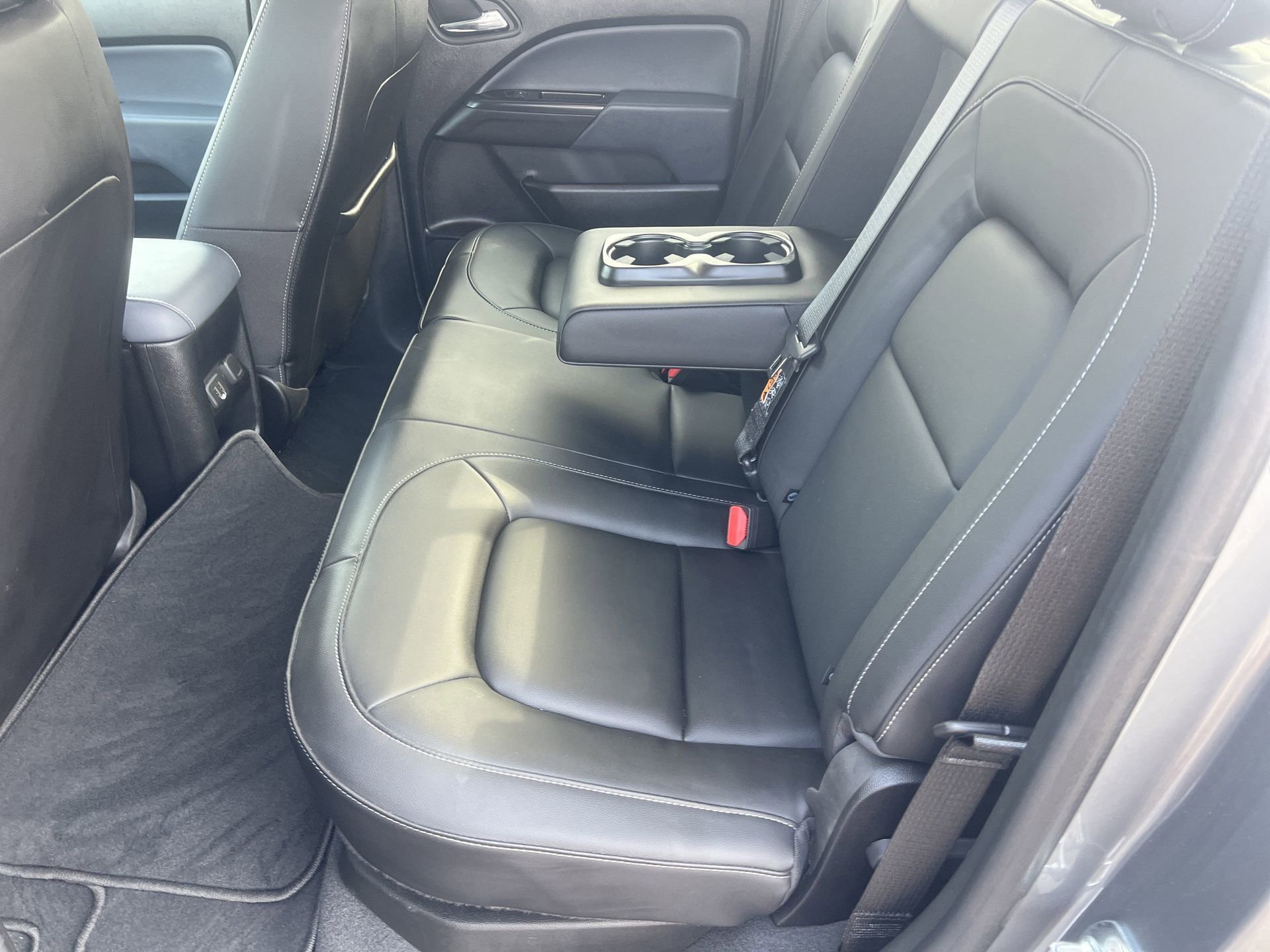 Used 2022 Chevrolet Colorado Z71 w/ Safety Package image 25