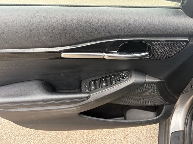 Used 2021 Kia Seltos S FWD image 14