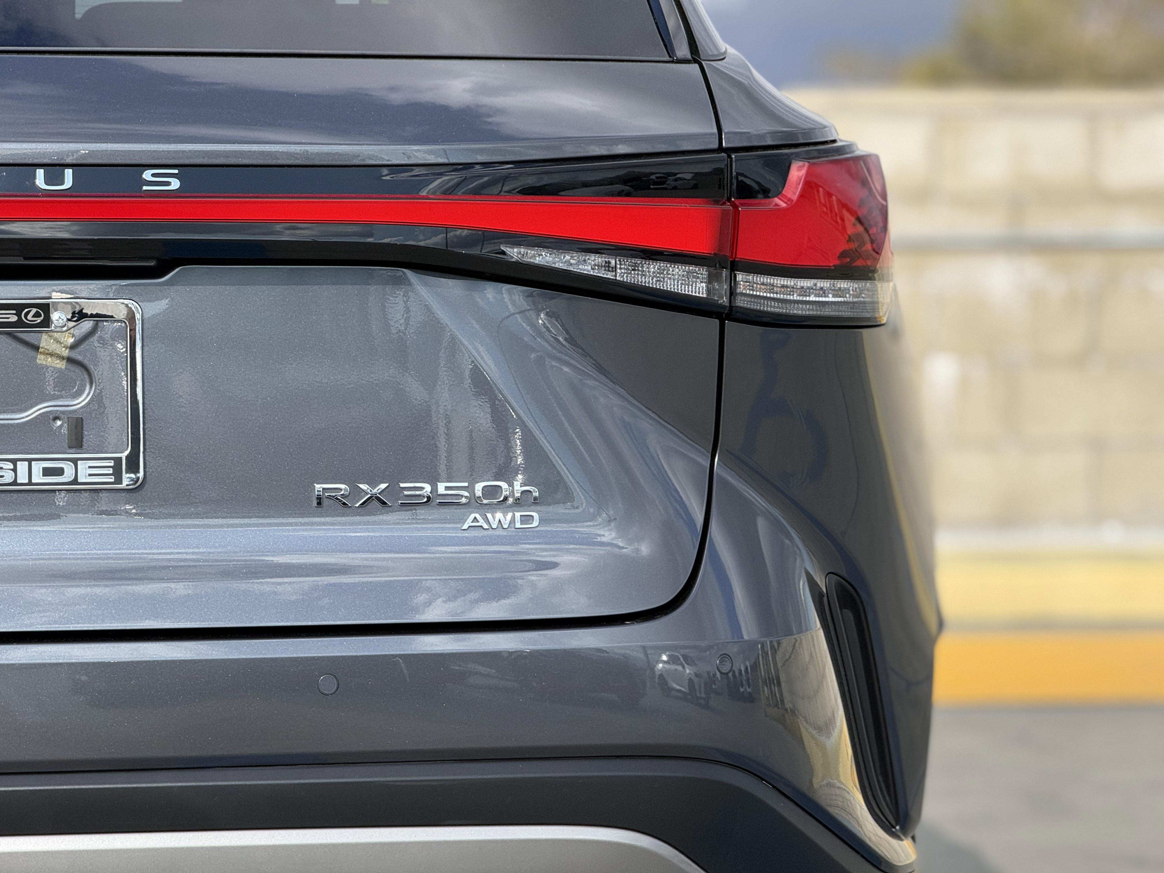 Certified 2025 Lexus RX 350h w/ Convenience Package image 12