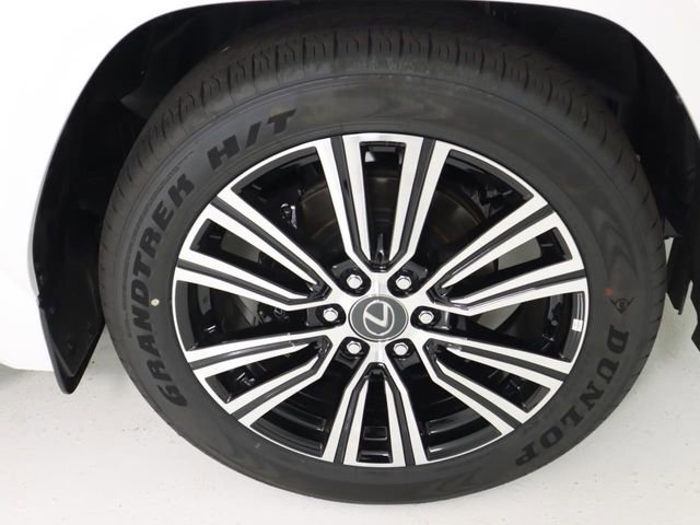 New 2026 Lexus LX 700h Luxury AWD/4WD image 9