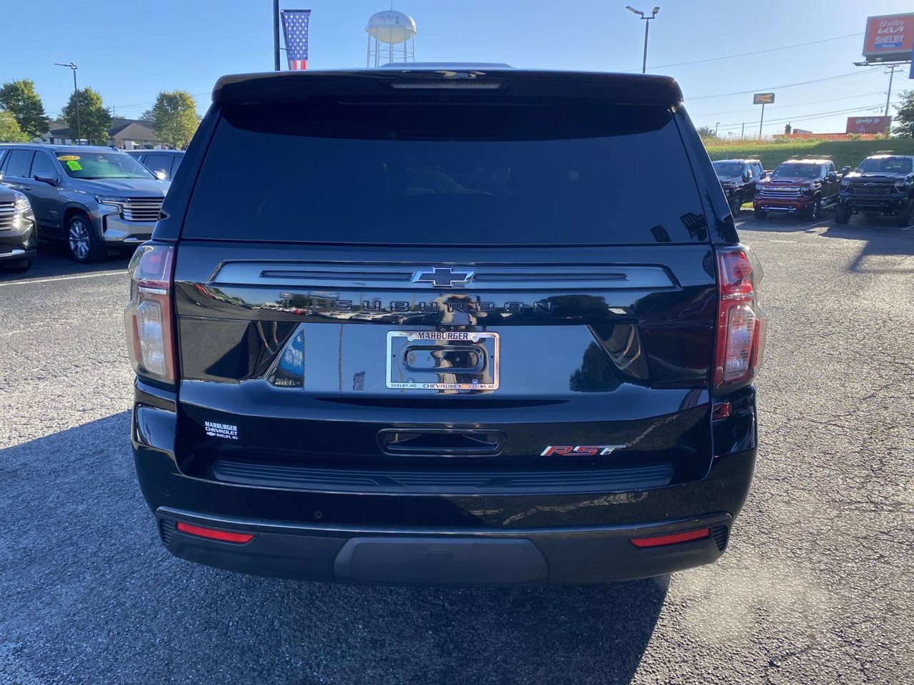 Used 2021 Chevrolet Suburban RST AWD/4WD image 7