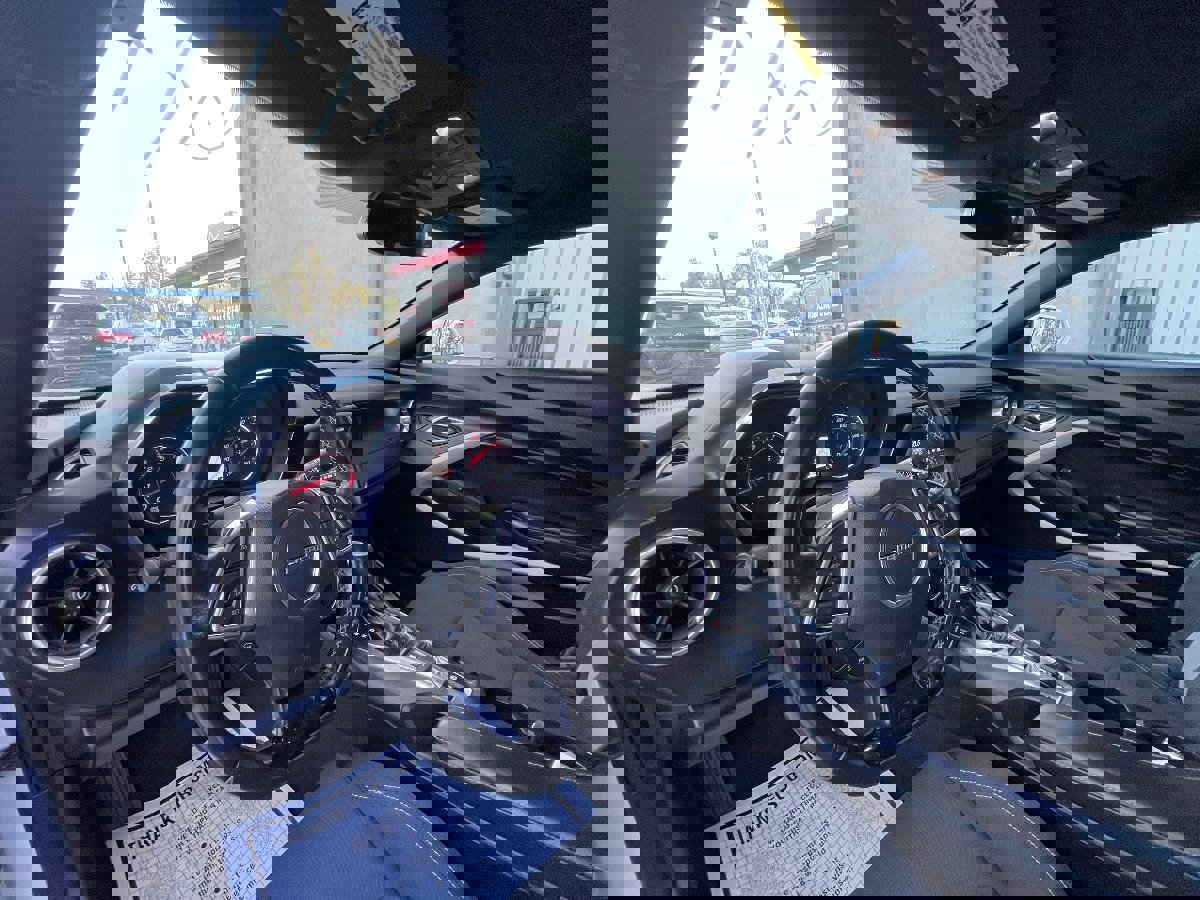 Used 2018 Chevrolet Camaro LT w/ RS Package image 10