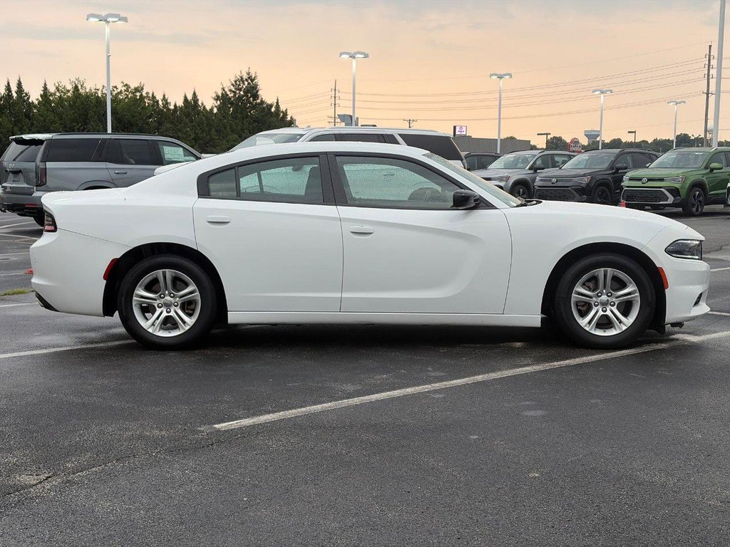 Used 2023 Dodge Charger SXT RWD image 4