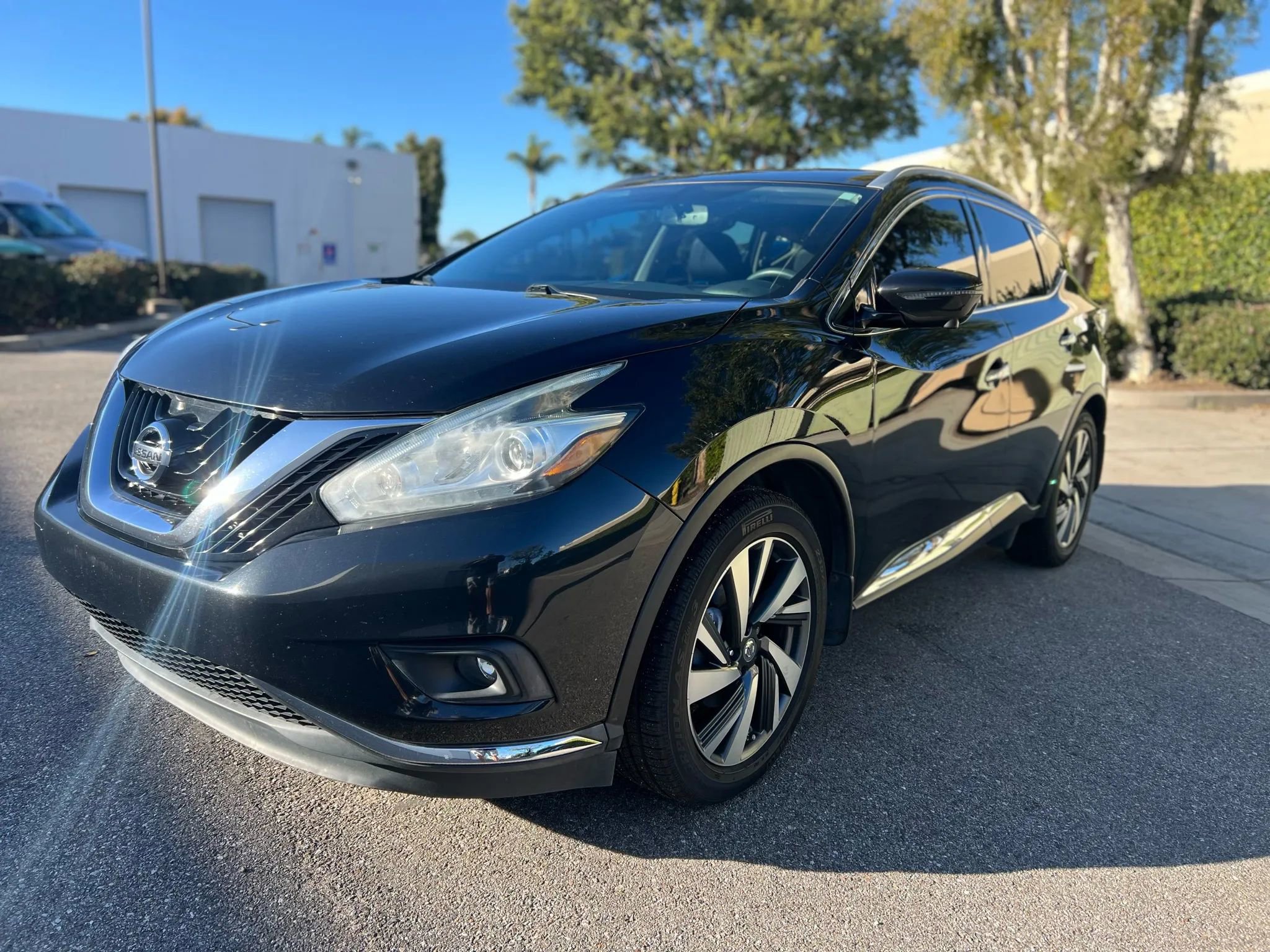 Used 2016 Nissan Murano Platinum image 3
