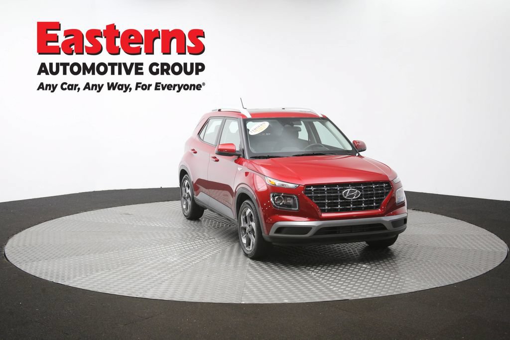 Used 2025 Hyundai Venue SEL FWD image 52