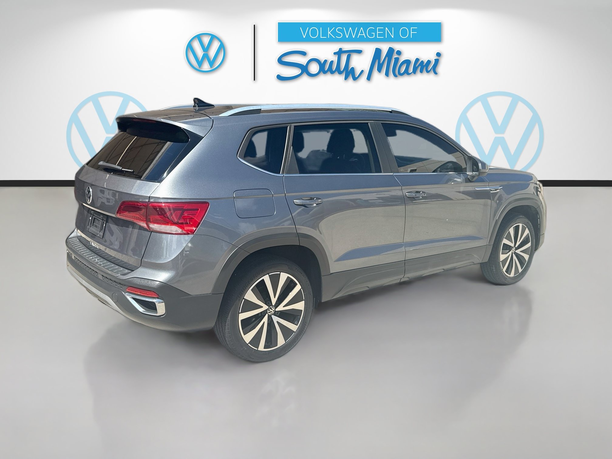 Used 2022 Volkswagen Taos SE FWD image 7
