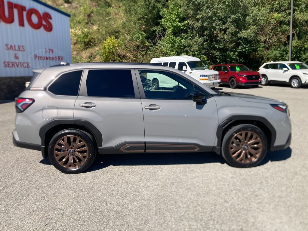 Used 2025 Subaru Forester Sport AWD/4WD image 8