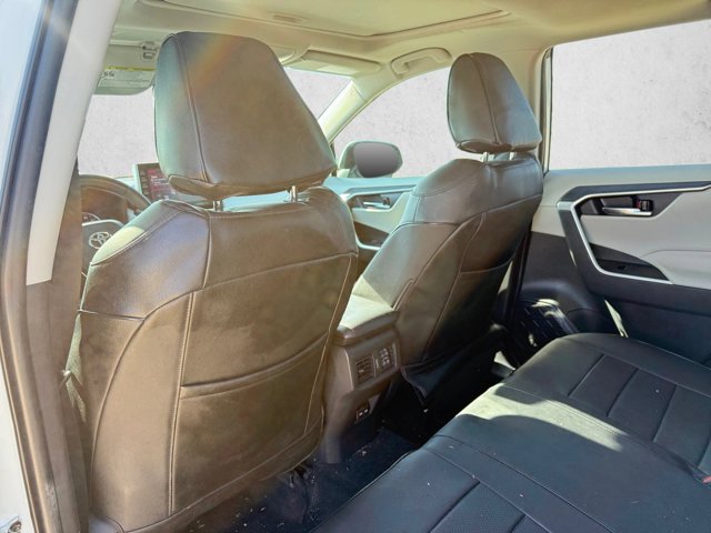 Used 2022 Toyota RAV4 XLE w/ Convenience Package AWD/4WD image 16