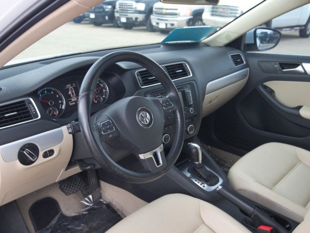 Used 2013 Volkswagen Jetta SEL FWD image 15