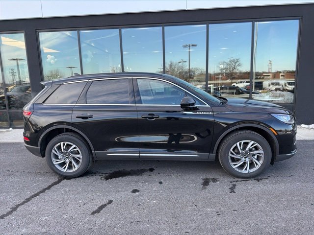 New 2026 Lincoln Corsair Premiere image 2