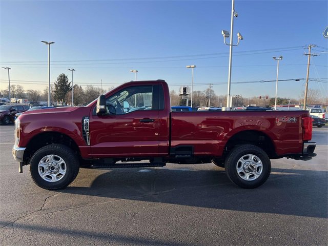 Certified 2025 Ford F350 XLT w/ FX4 Off-Road Package image 4