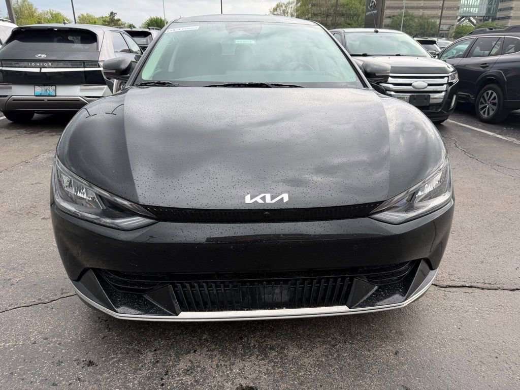 Used 2024 Kia EV6 Wind w/ Wind Technology Package AWD/4WD image 2