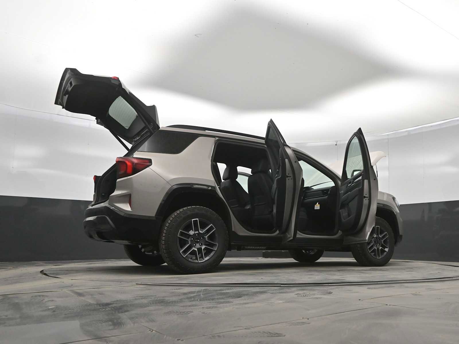 New 2026 GMC Terrain AT4 w/ Technology Package II AWD/4WD image 44