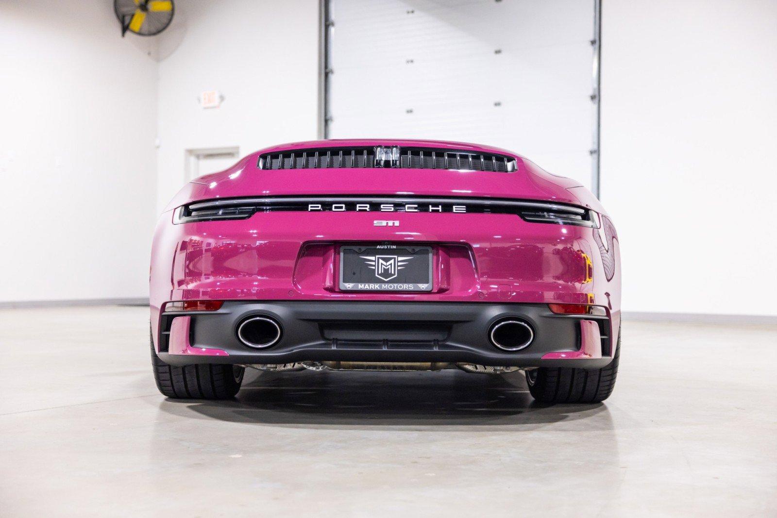 Used 2023 Porsche 911 Carrera w/ Premium Package RWD image 5