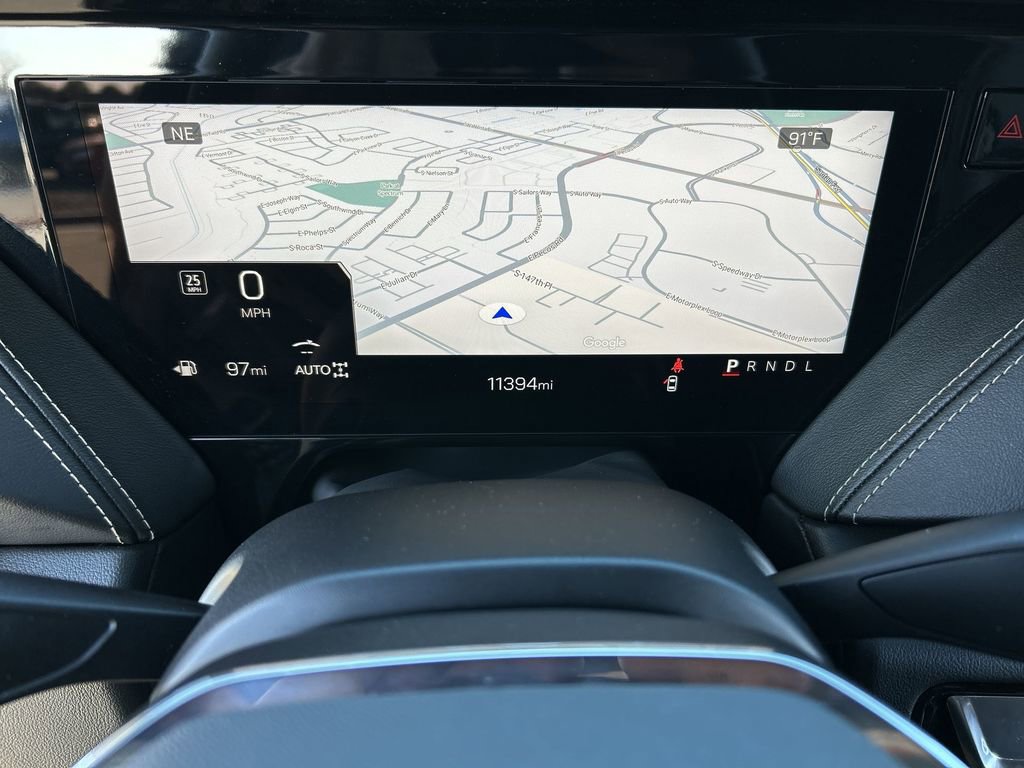 Used 2025 GMC Yukon Elevation image 11