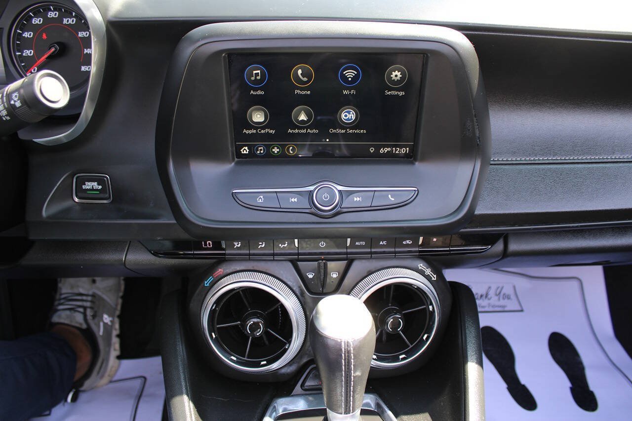 Used 2019 Chevrolet Camaro LT RWD image 14