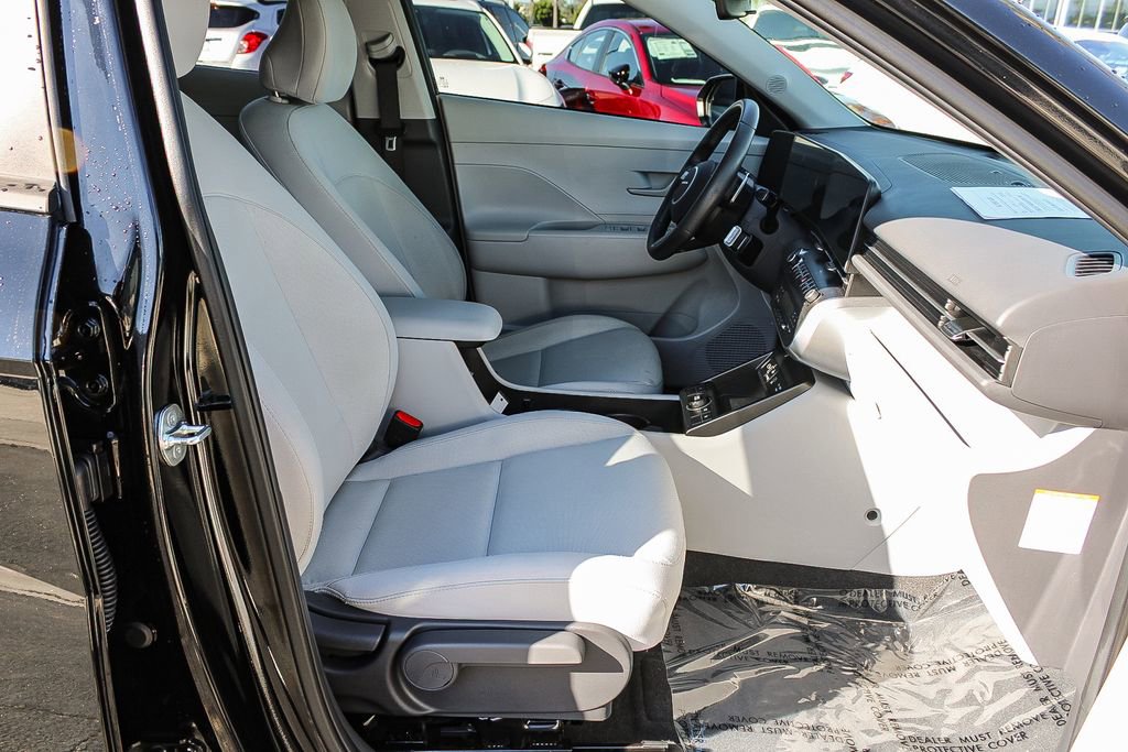 Used 2024 Hyundai Kona SEL image 16