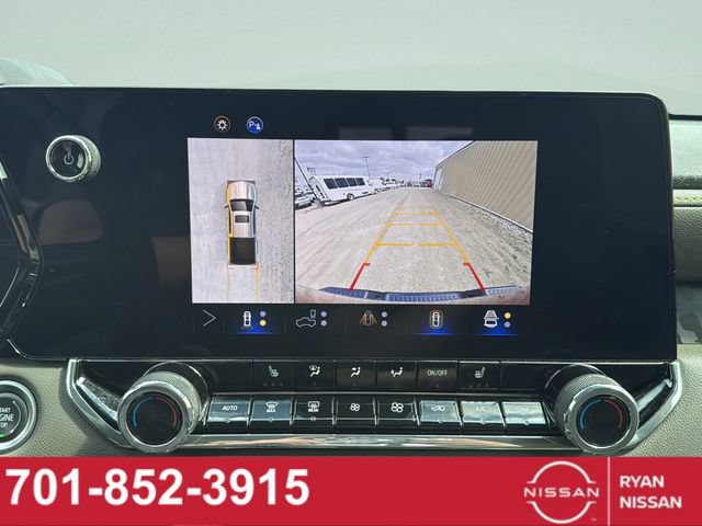 Used 2024 Chevrolet Colorado ZR2 w/ Technology Package AWD/4WD image 16