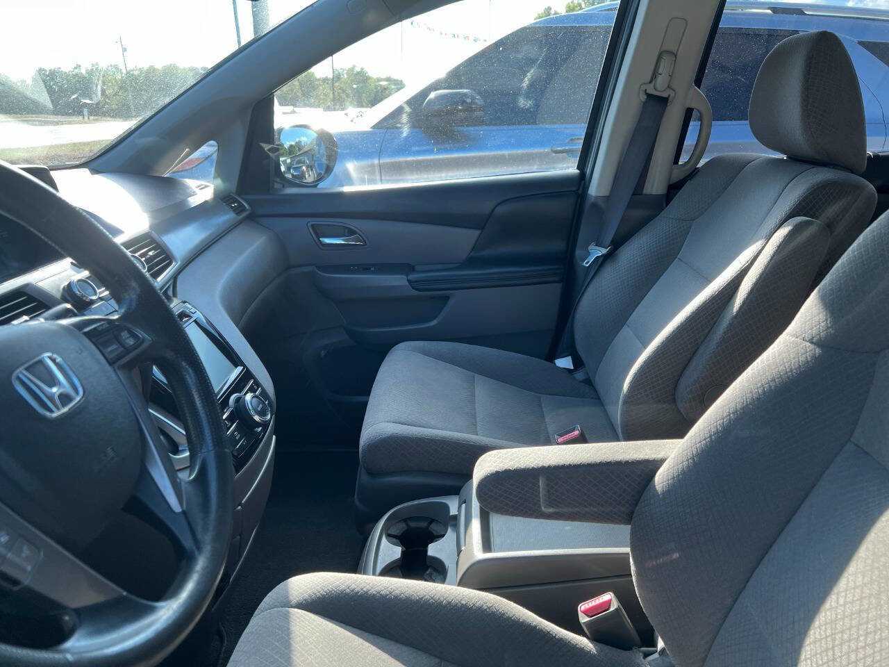 Used 2014 Honda Odyssey EX image 9