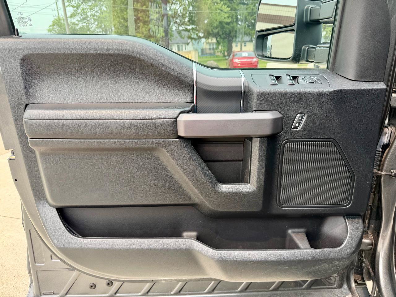 Used 2019 Ford F150 XLT w/ Equipment Group 302A Luxury AWD/4WD image 24