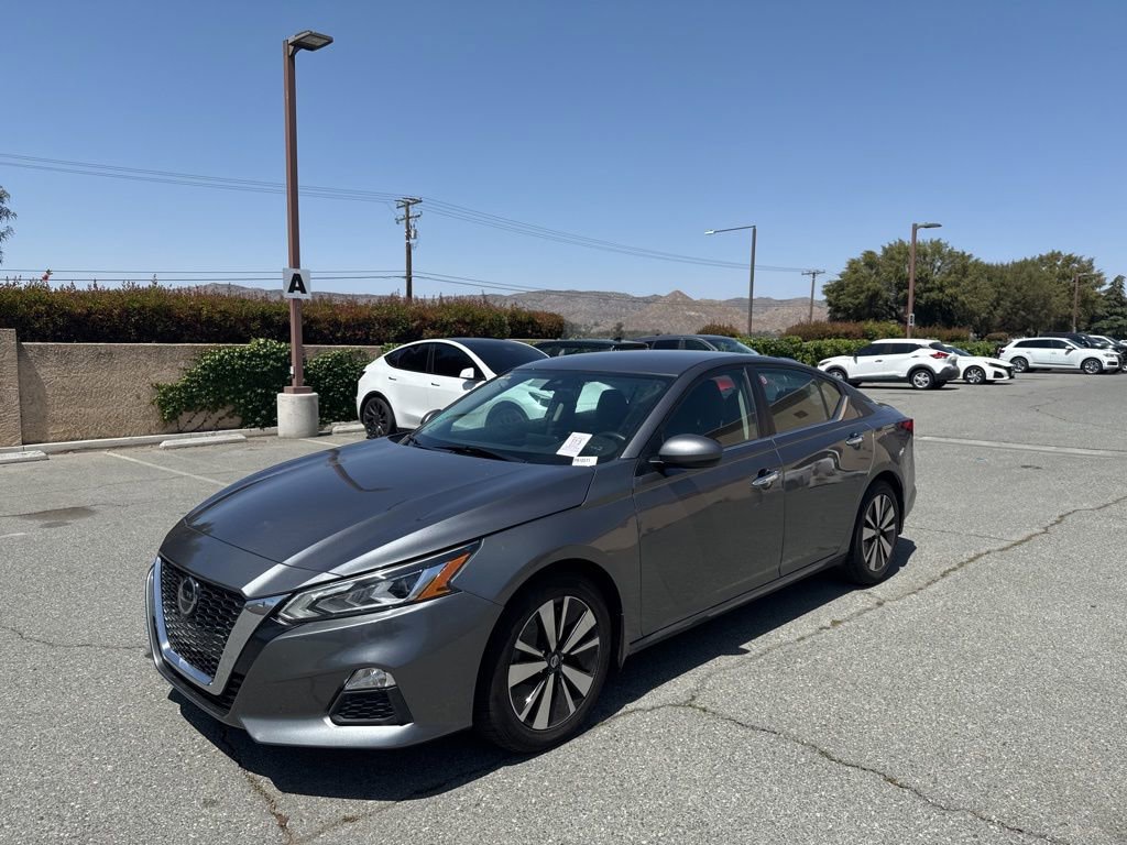 Used 2022 Nissan Altima 2.5 SV FWD image 4