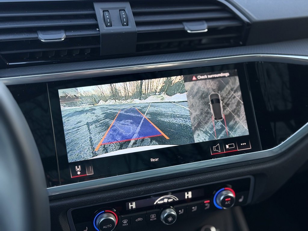 Used 2023 Audi Q3 2.0T Premium Plus w/ Premium Plus Package image 19