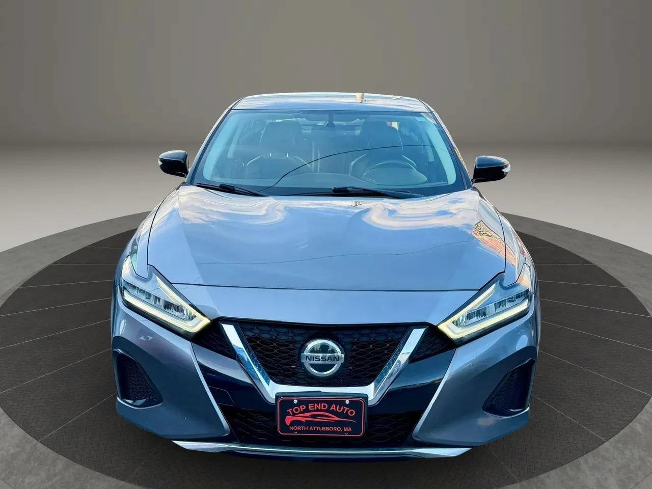 Used 2019 Nissan Maxima 3.5 SV w/ Floor Mat Group FWD image 2