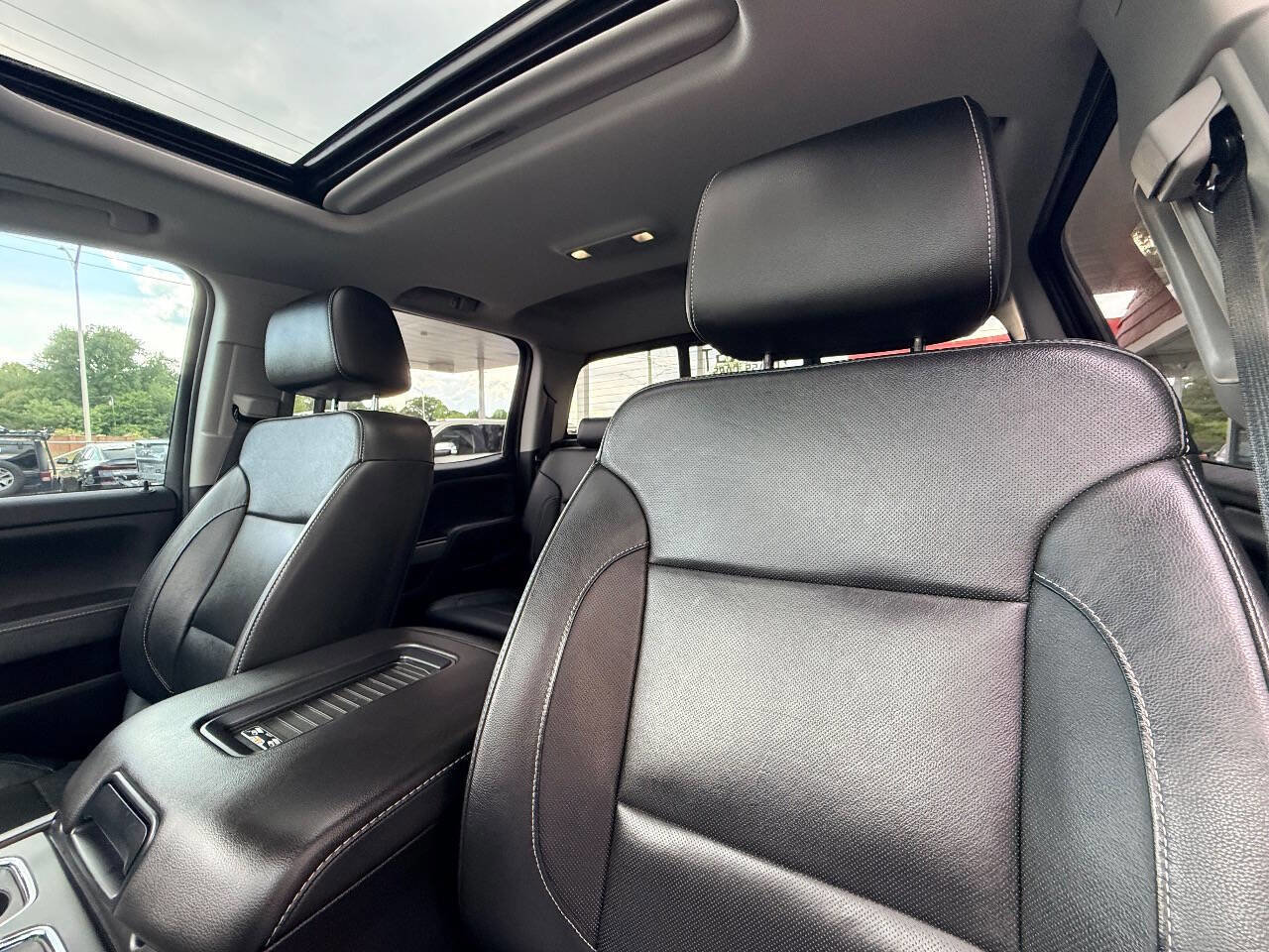 Used 2019 Chevrolet Silverado 3500 LTZ w/ Duramax Plus Package AWD/4WD image 33