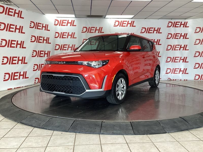 Certified 2024 Kia Soul LX FWD image 3