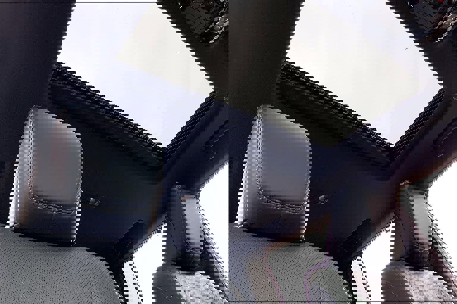 Used 2025 Lexus GX 550 image 13