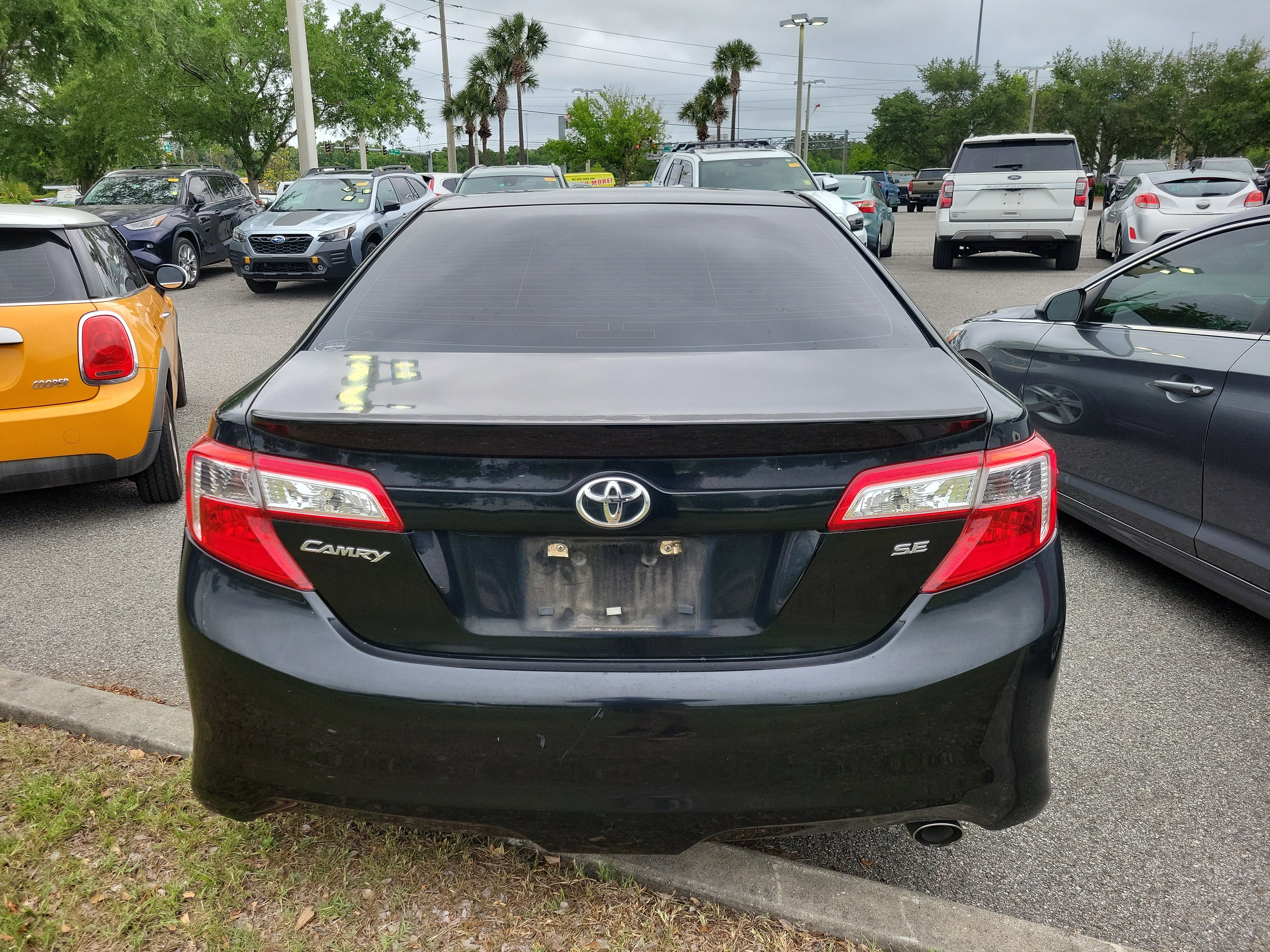 Used 2013 Toyota Camry SE FWD image 15