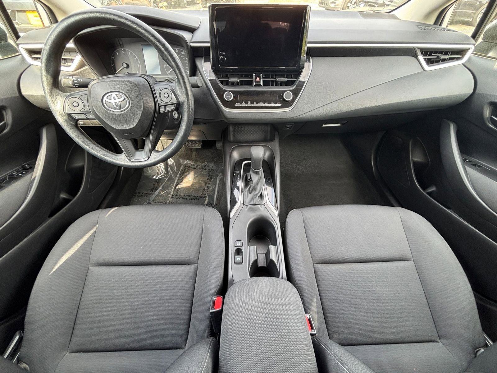 Used 2025 Toyota Corolla LE image 32