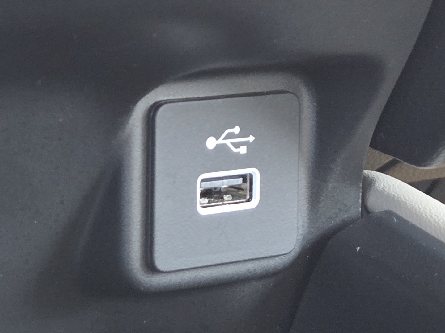 Used 2025 Honda HR-V EX-L image 7