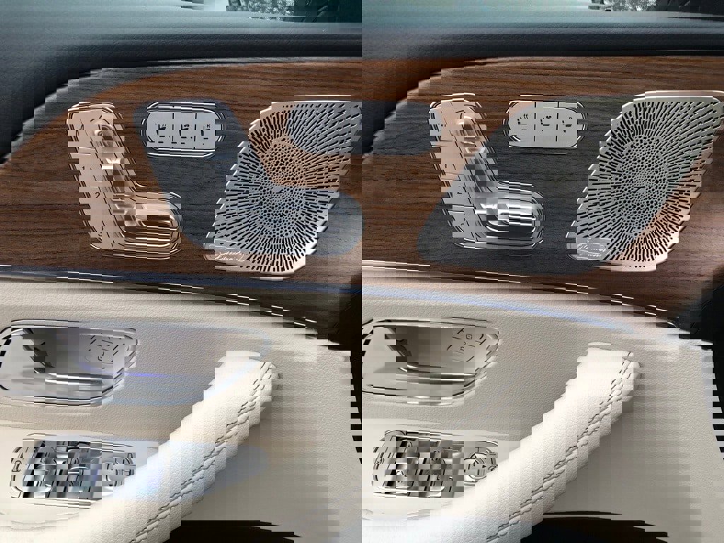 New 2026 Mercedes-Benz GLE 450 4MATIC image 12