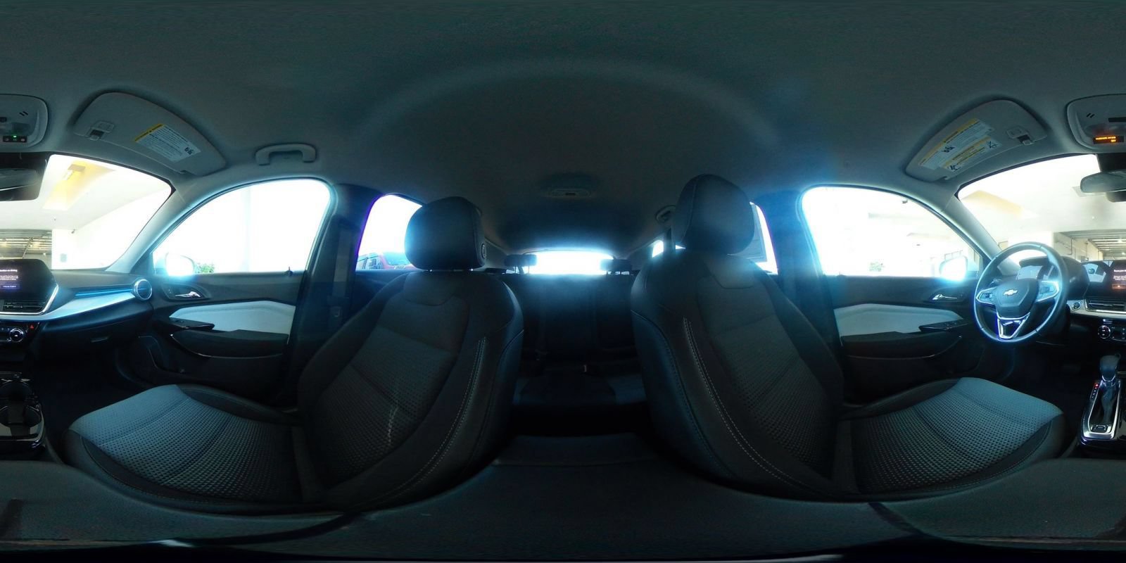 Used 2025 Chevrolet Trax LT w/ LT Convenience Package FWD image 42