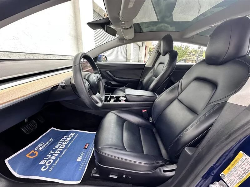 Used 2020 Tesla Model 3 Standard Range RWD image 25