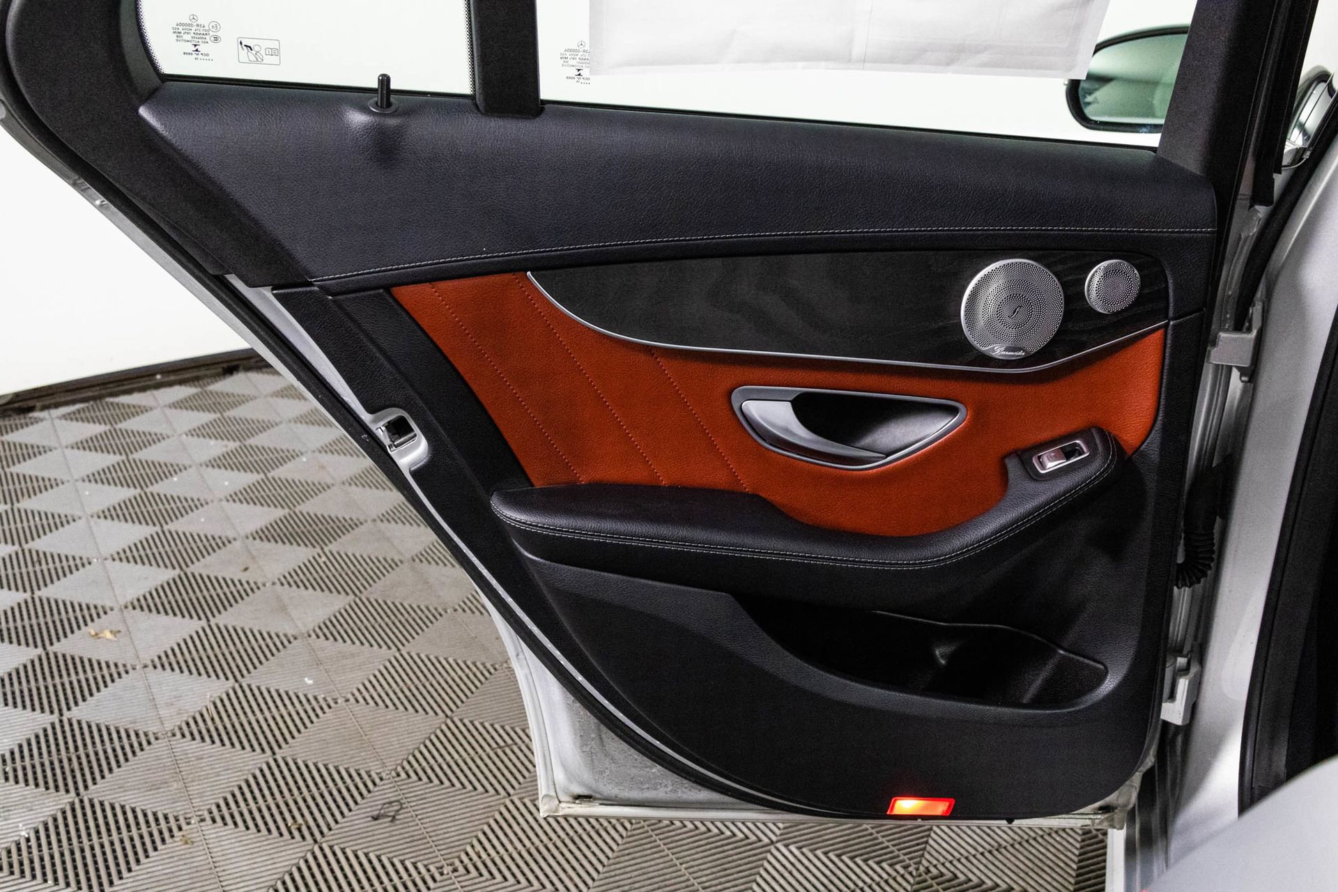 Used 2015 Mercedes-Benz C 300 4MATIC Sedan image 36