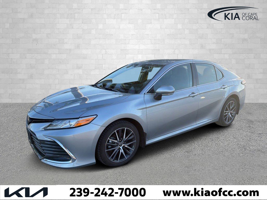 Used 2023 Toyota Camry XLE w/ Navigation Package image 1