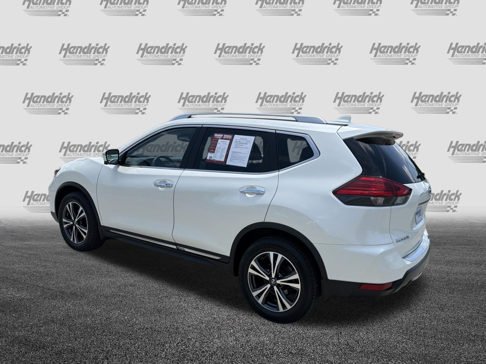 Used 2017 Nissan Rogue SL AWD/4WD image 8