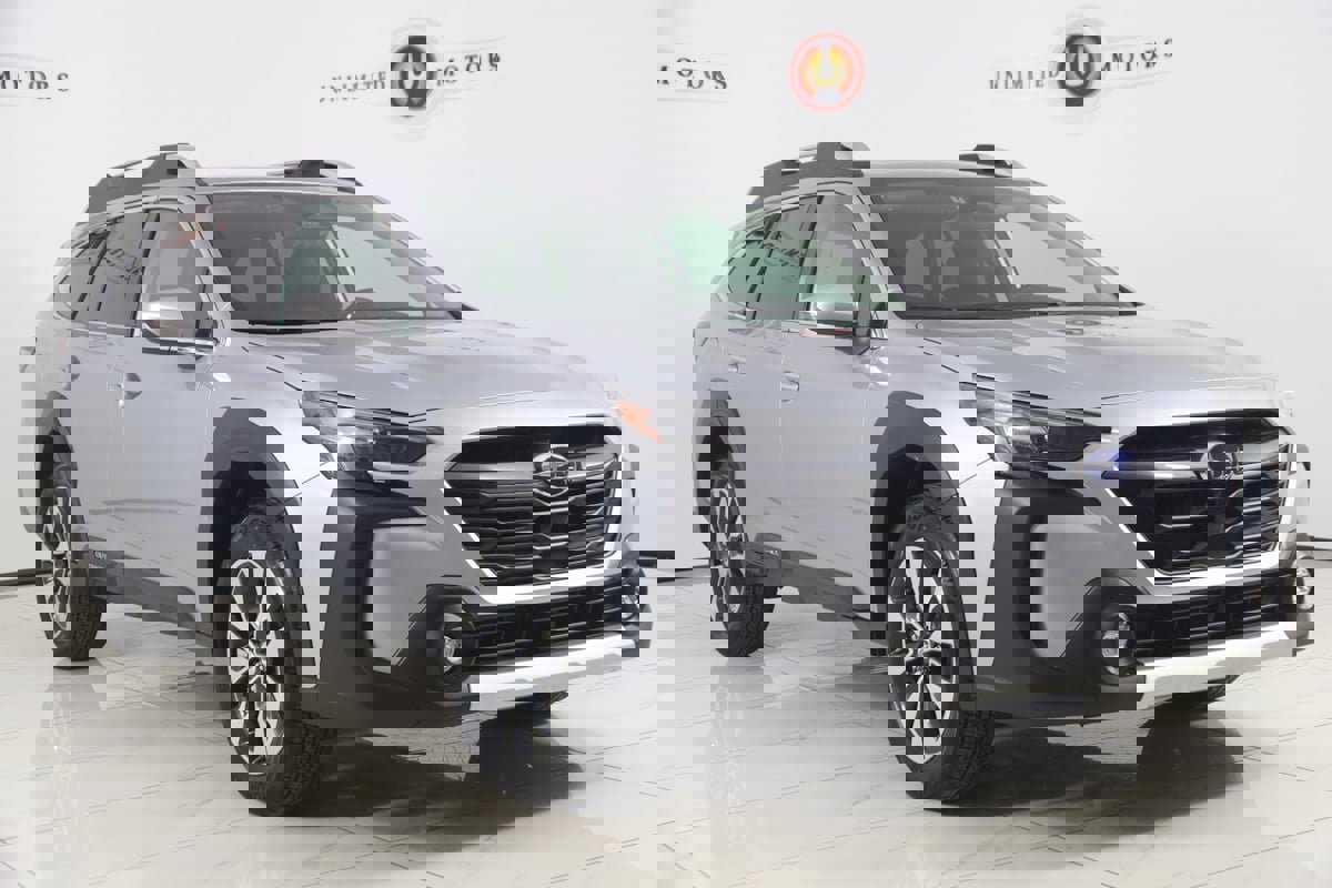 Used 2025 Subaru Outback Touring XT image 23